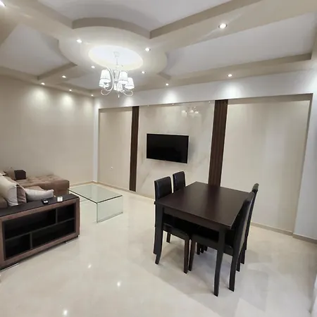 City Apartment *