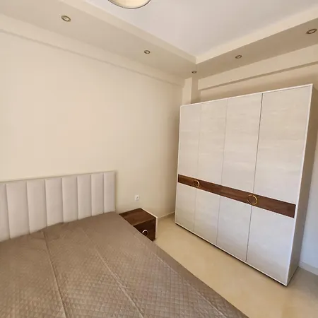 City Apartment *